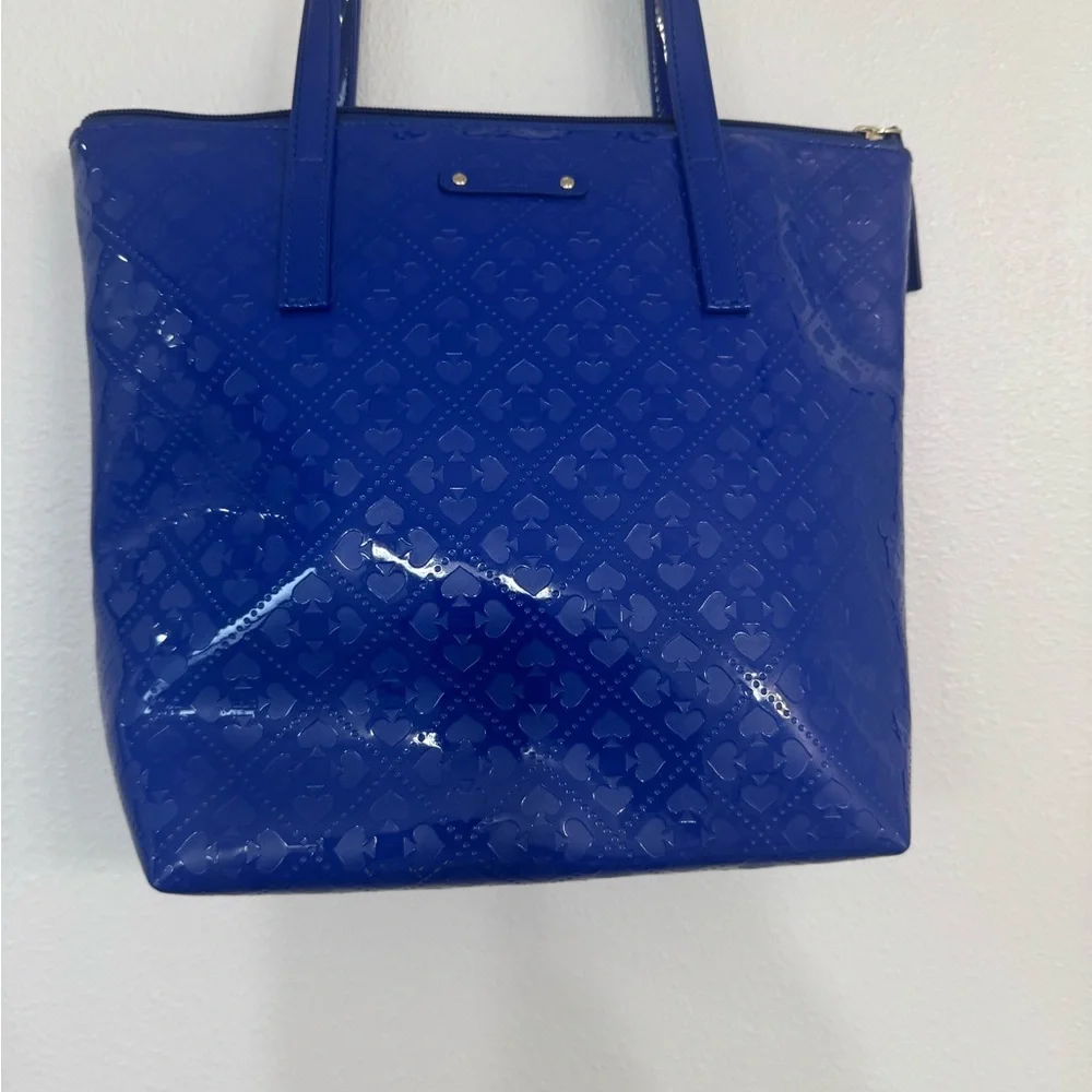 Kate Spade New York
Emerald Avenue Jeralyn Tote Bag - Picture 5 of 15